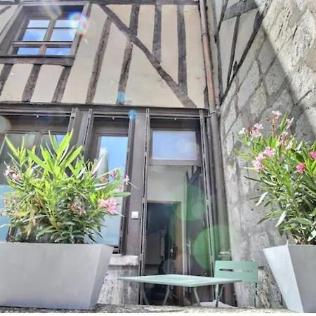 Le Backstage Bourges Exterior photo